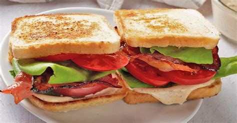 BLT Sandwich: the best recipe for the classic American club sandwich