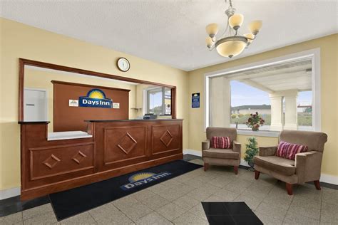 Days Inn by Wyndham Emporia | Emporia, VA Hotels