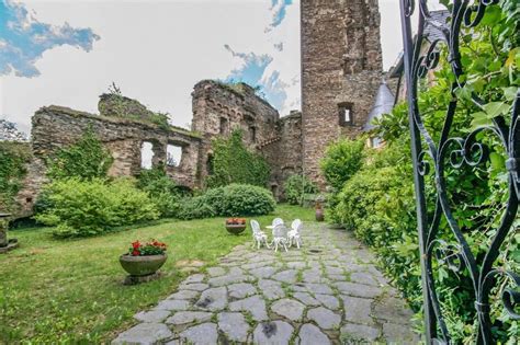 €2.7m Rheinland-Pfalz, GERMANY. Renovated Castle - Castleist
