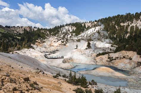 Best Hikes in Lassen Volcanic National Park – Bearfoot Theory