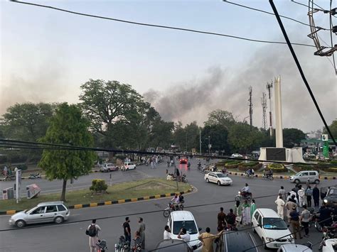 Sabahat Zakariya on Twitter: "My brother just took these pictures from Girja Chowk, Lahore. The ...