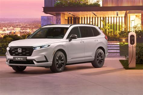 Honda Should Bring The CR-V Plug-In Hybrid To The US Market