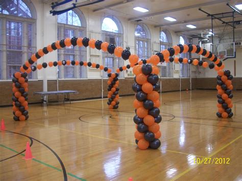 Balloon arch - halloween dance floor | Balloon Halloween Figures, Decorations | Pinterest ...