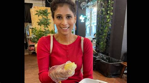 Gita Gopinath tries the world’s smelliest fruit. Her review