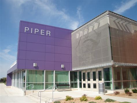 Piper High School - Metal Design Systems