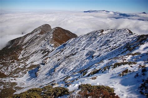 Snow Mountain, Taiwan | More on hiking in Taiwan here, wp.me… | Flickr