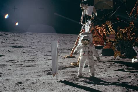 NASA Releases 8,400 High-Quality Images of Past Moon Missions on Flickr ...