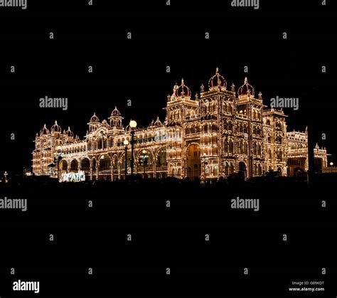 Mysore dasara hi-res stock photography and images - Alamy