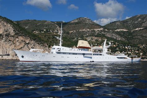 Aristotle Onassis’ superyacht for sale | CNN Business