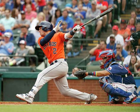 Astros' Alex Bregman works through batting issues