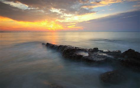 Calm Ocean Water · Free Stock Photo