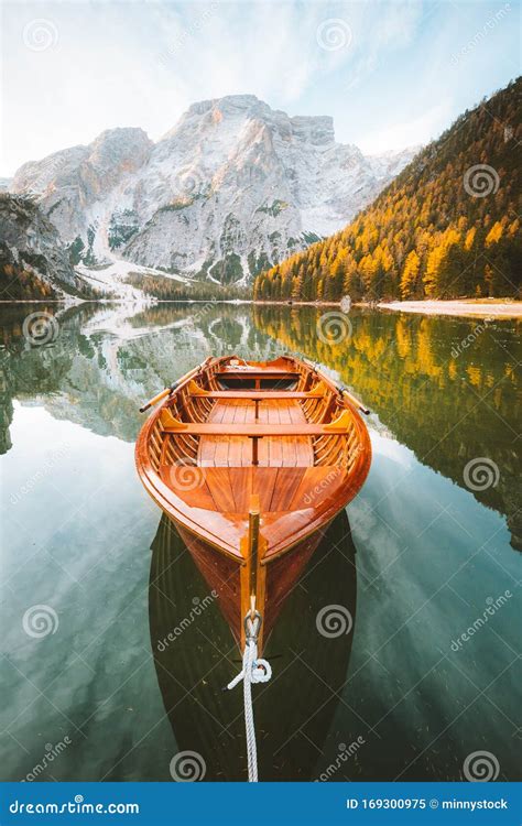 Lago Di Braies Lake And Seekofel Peak At Sunrise, Dolomites. Italy Stock Photography ...