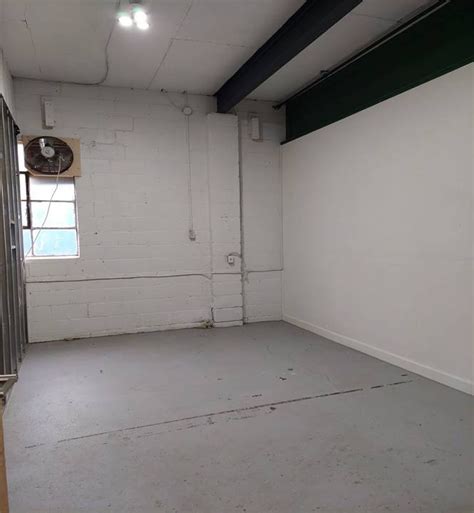 Private Industrial Workshop Space for rent 200sqft | Commercial ...