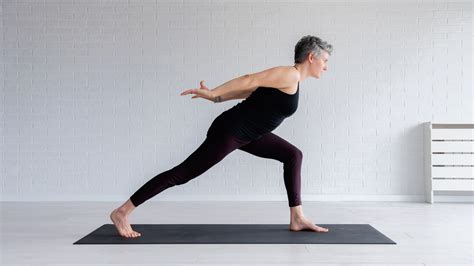 Teaching Yoga to Seniors - YogaUOnline