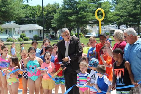 Community celebrates opening of second East Providence splash park | City of East Providence, RI