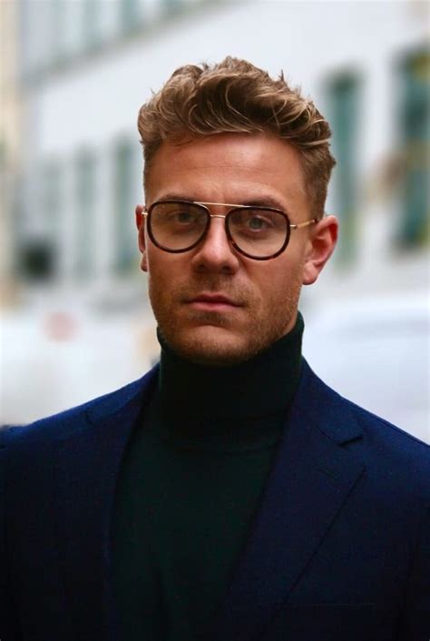 10 Latest Eyeglasses Trends For Men 2020 - Helo Fashion Blog