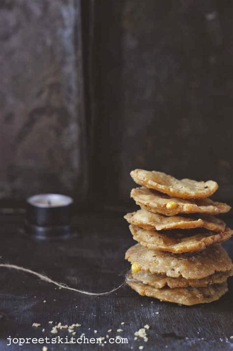 Thattai / Nippattu - Diwali Savory Snacks | Jopreetskitchen