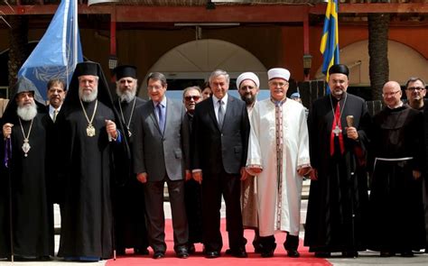 Cyprus's Christian, Muslim leaders offer peace talks support | News | ekathimerini.com