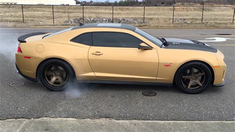 Camaro zl1 burnout memphis tn - YouTube