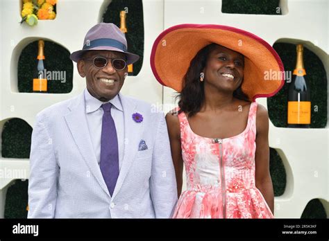 Al Roker (L) and Deborah Roberts Stock Photo - Alamy