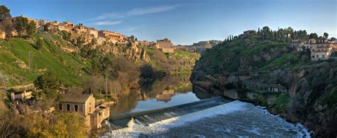 File:Tagus River Panorama - Toledo, Spain - Dec 2006.jpg - Wikipedia