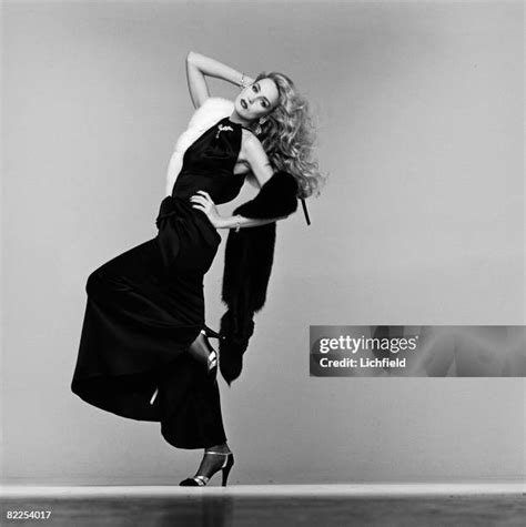 Jerry Hall Model Photos and Premium High Res Pictures - Getty Images