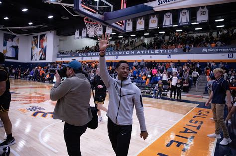 LBSU sweeps CSUF Titans in fifth consecutive win - Daily Forty-Niner