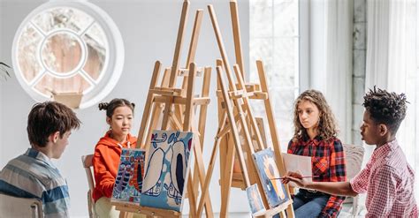 Students in an Art Class · Free Stock Photo