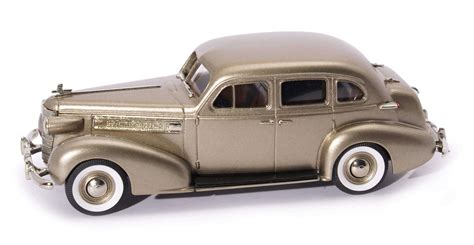 1937 Oldsmobile L-37 Touring Sedan | Model Cars | hobbyDB