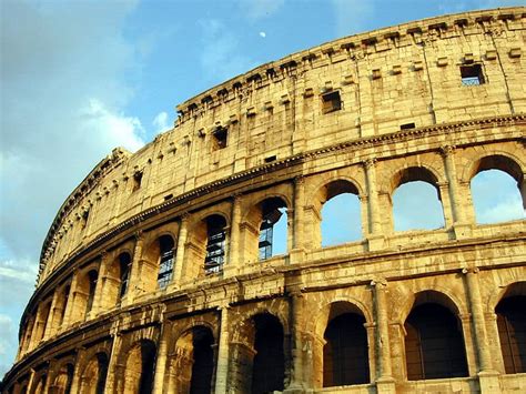 10 Reasons to Visit the Roman Colosseum - Discover Walks Blog