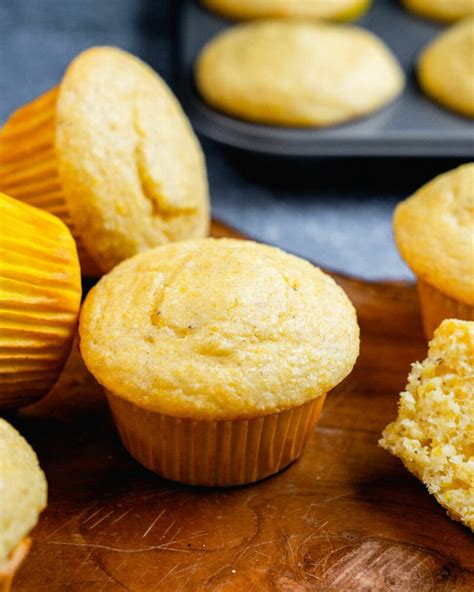 Classic Cornbread Muffins (Easy Recipe!) – A Couple Cooks