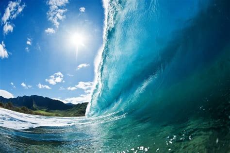 Surf Spots in Oahu- The Complete Guide to Surfing in Oahu