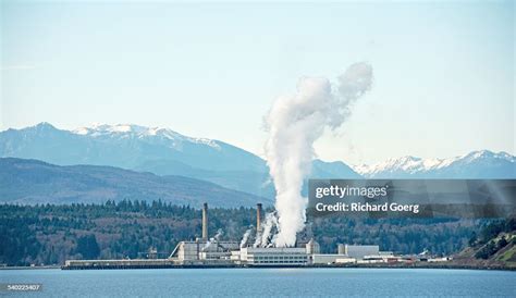 Pulp Mill Pollution High-Res Stock Photo - Getty Images