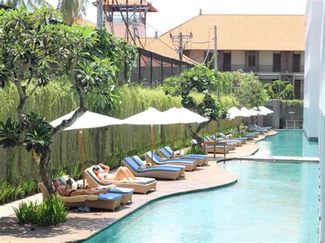 Ossotel Legian Hotel in Bali - Room Deals, Photos & Reviews