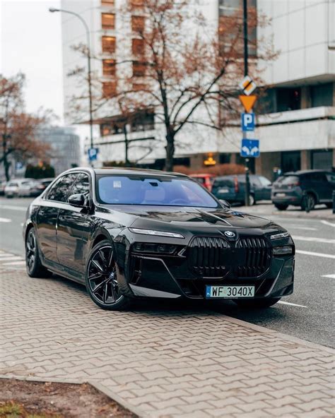 Black Sapphire Metallic 2023+ BMW i7 Photos | BMW EV Forum