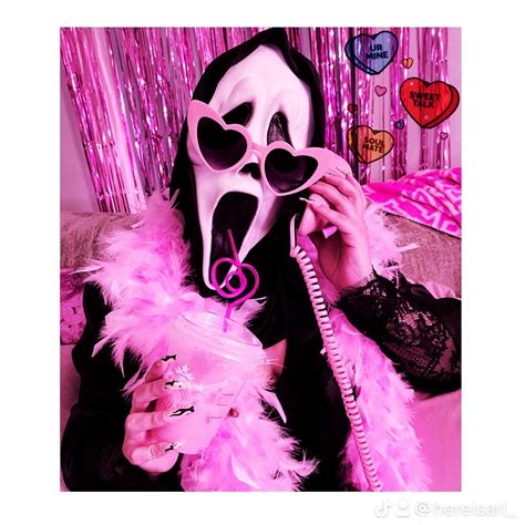 I want to make you scream in 2023 | Cute birthday pictures, Pink halloween, Scream costume