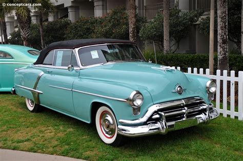 1952 Oldsmobile Super 88 - Information and photos - MOMENTcar