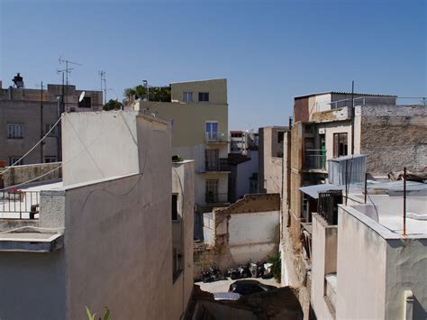 ATHENS ROOFTOP - Long And Varied City Sounds And Ambiences Recorded From A Rooftop