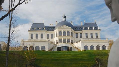 The $300 Million Chateau Louis XIV, Most Expensive Home On Earth, Is ...