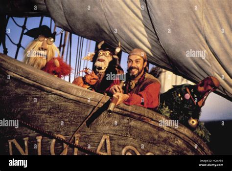 MUPPET TREASURE ISLAND, Tim Curry, 1996. (c) Buena Vista Pictures ...