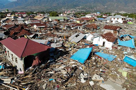 These Aerial Pictures Show The Horrible Destruction In The Wake Of The Indonesia Tsunami