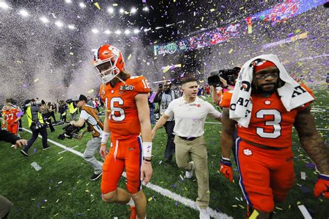 Clemson’s Trevor Lawrence on first loss since high school: ‘It sucks ...