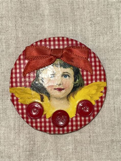 Cottagecore Victorian style whimsical pin back button… - Gem