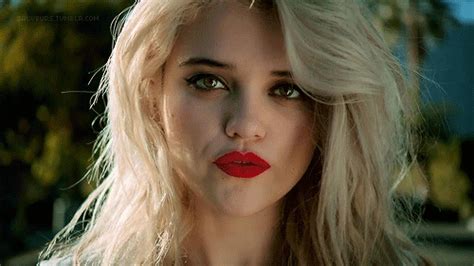Red lipstick can make you look very severe. | Sky ferreira, Most beautiful faces, Beauty photography