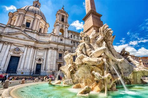 Le 25 fontane più belle d'Italia. Un viaggio tra statue, zampilli e cascate