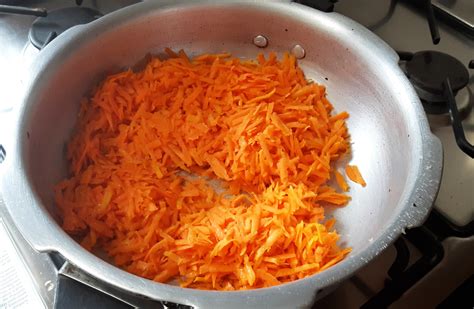 Carrot and Almond Soup (Phalahari recipe) | Indian Cooking Manual