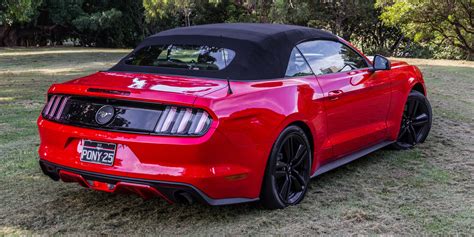 2016 Ford Mustang Ecoboost Convertible Review - photos | CarAdvice