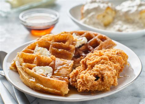 15 Best Places For Breakfast In Charleston SC - Southern Trippers