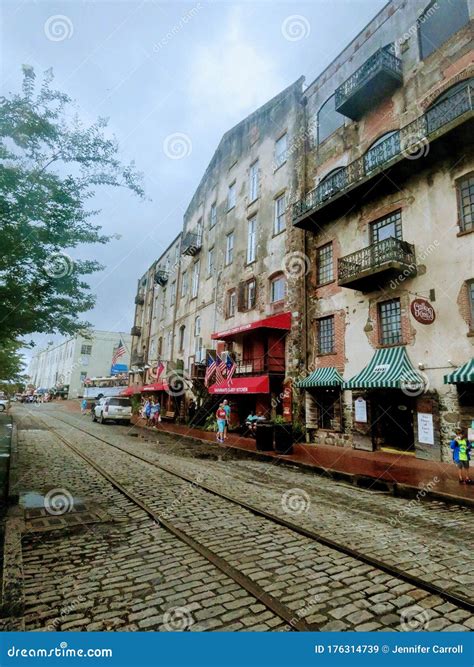 Historical River Street Savannah GA Editorial Stock Image - Image of street, savannah: 176314739