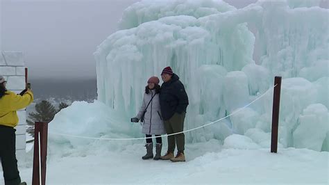 'Winter Realms' in Lake Geneva opens to rainy start | FOX6 Milwaukee